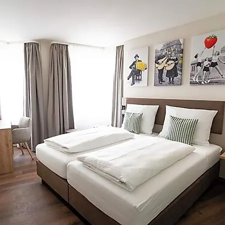 酒店 Marktplatz-hotel Ochsen 埃英根