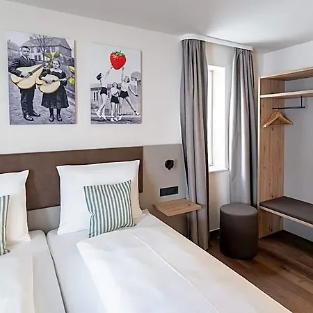 酒店 Marktplatz-hotel Ochsen 埃英根