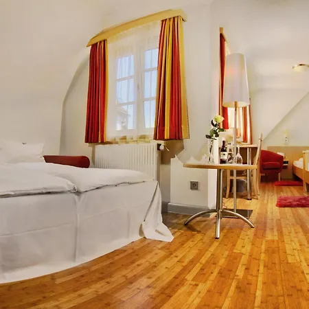 Hotell Zum Ochsen 3*