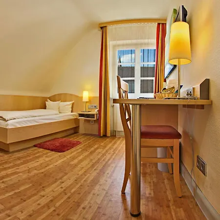 酒店 Marktplatz-hotel Ochsen 埃英根